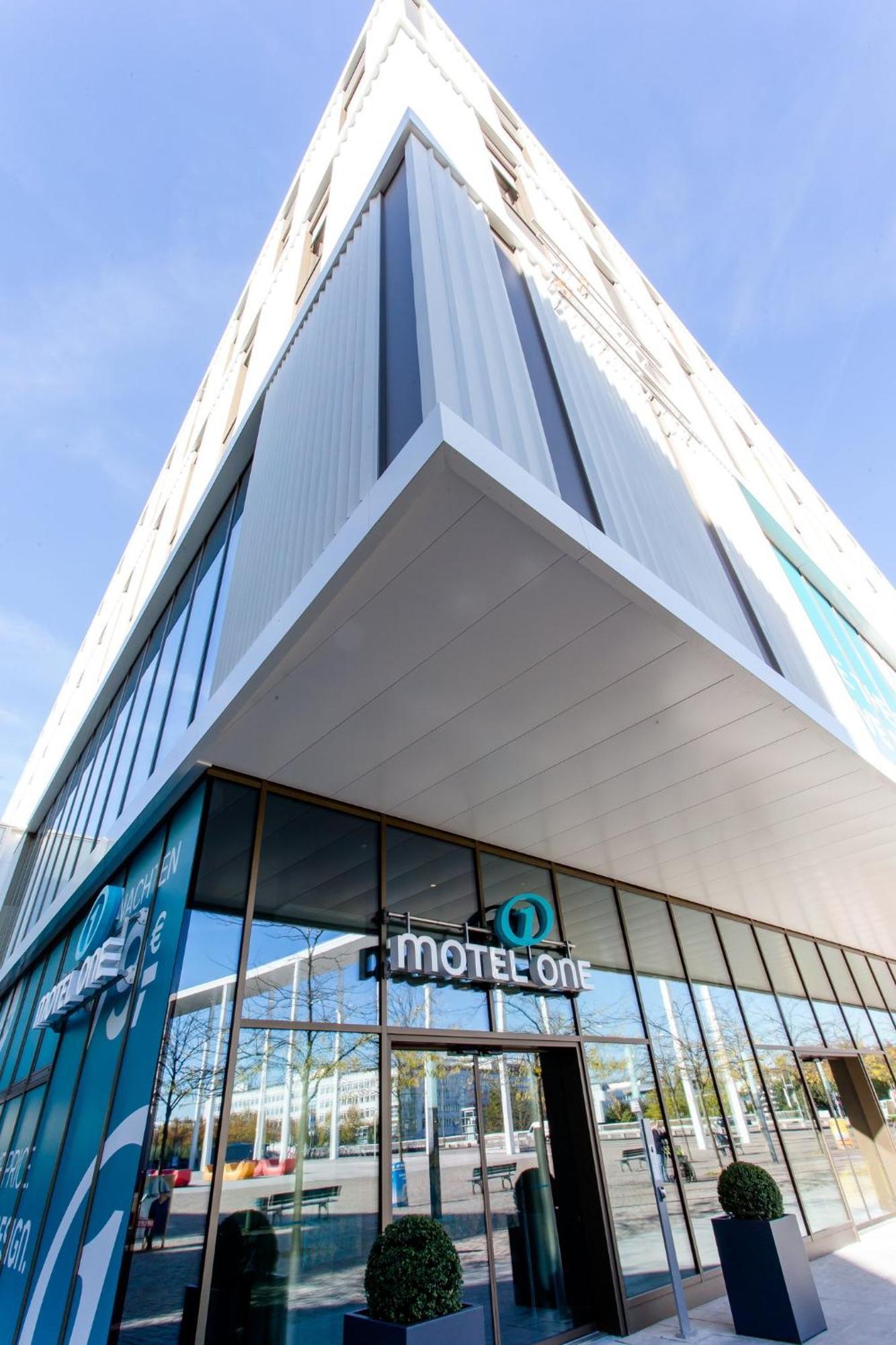 Motel One Muenchen-Messe エクステリア 写真